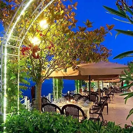 فندق Luxurious And Panoramic At The Beach.