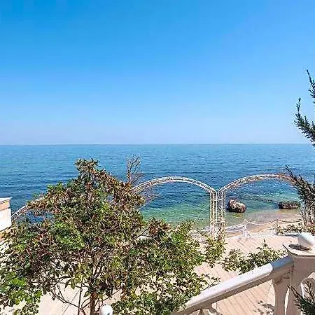 Luxurious And Panoramic At The Beach. Ξενοδοχείο 5*