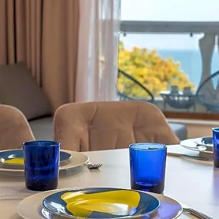 Luxurious And Panoramic At The Beach. 5*
